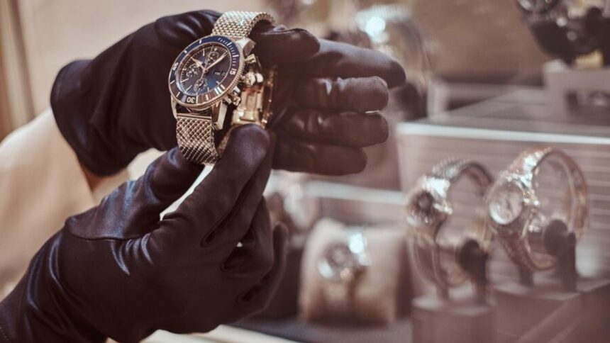 make1m luxury watches: The Perfect Combination of Style and Comfort