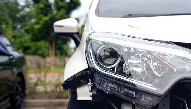 How to Replace Headlights on a 2007 Toyota Sienna: A Comprehensive Guide