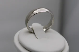 Frederick Goldman 10K White Gold Wedding Band: Timeless Commitmen